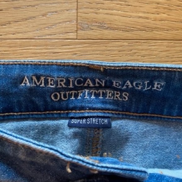 AE High Rise Super Stretchy Distressed Shorts - Picture 2 of 4